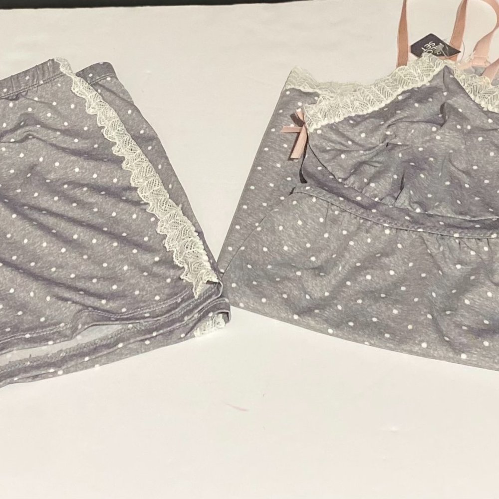 ***MARILYN MONROE*** Heather Gray Polka Dot Lace-Trim Short Pajama Set. Size: XL